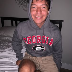 Meet your Posher, Andrés
